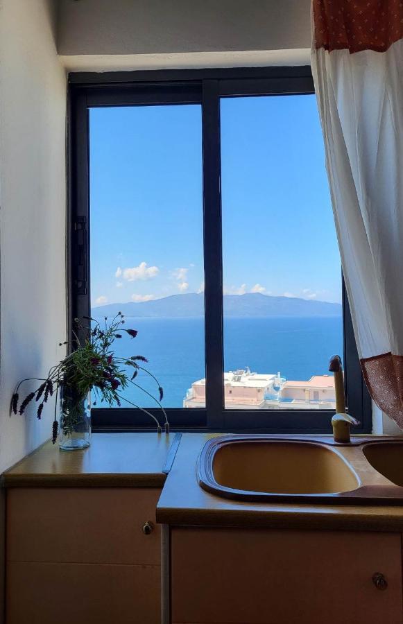 Vive Mare Hotel Sarandë Exterior foto