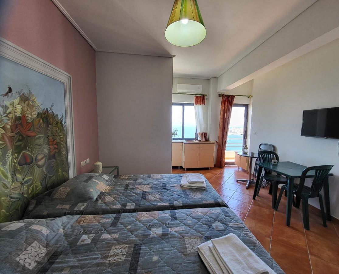 Vive Mare Hotel Sarandë Exterior foto