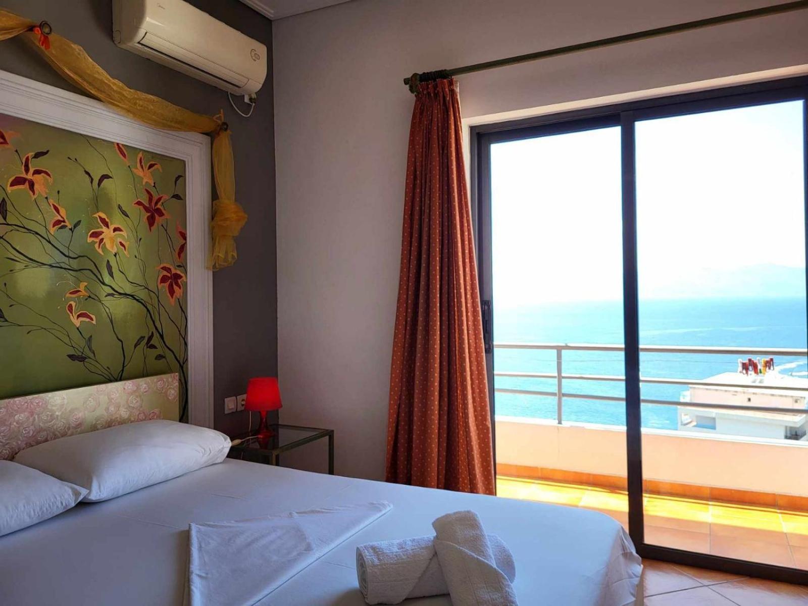 Vive Mare Hotel Sarandë Exterior foto